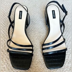 NINE WEST  *NWOT*  DRESSY SANDALS CHUNKY HEEL    BLACK     SIZE: 12 M